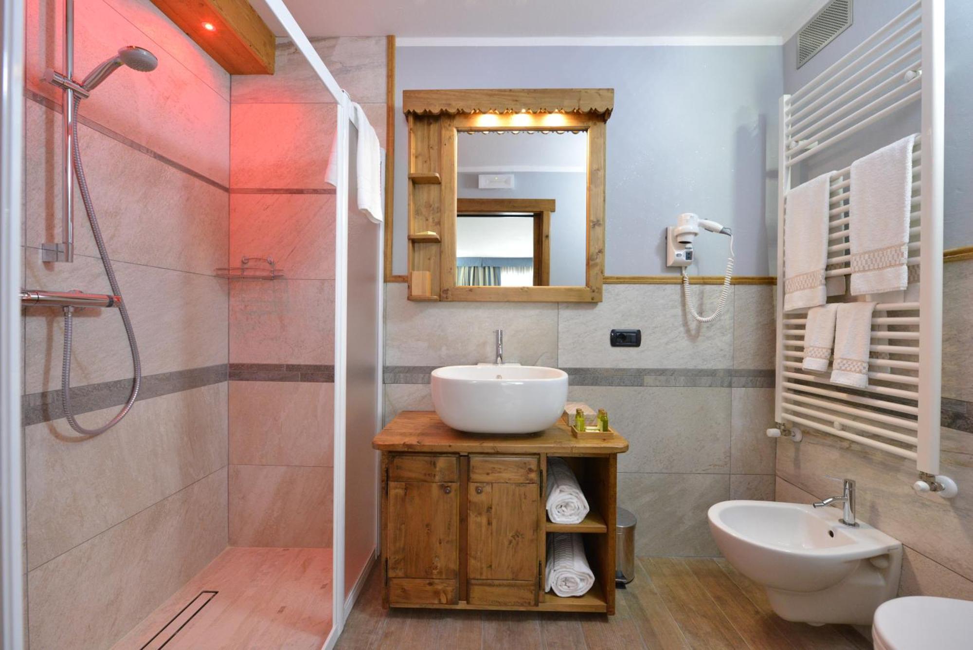 Mollino Rooms Breuil-Cervinia Dış mekan fotoğraf