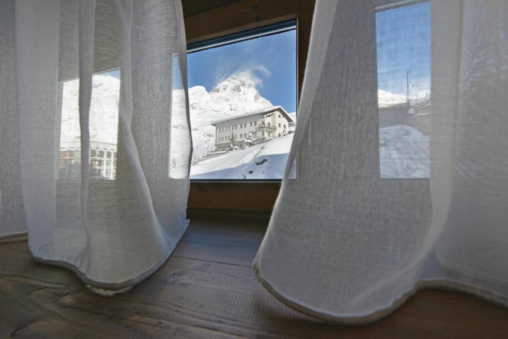 Mollino Rooms Breuil-Cervinia Oda fotoğraf
